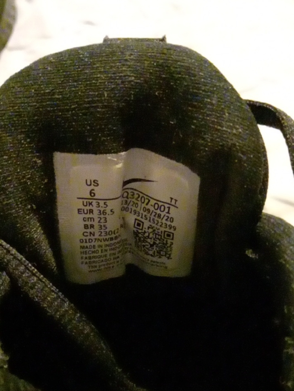 Nike Womens Shoes - Picture 8 of 11